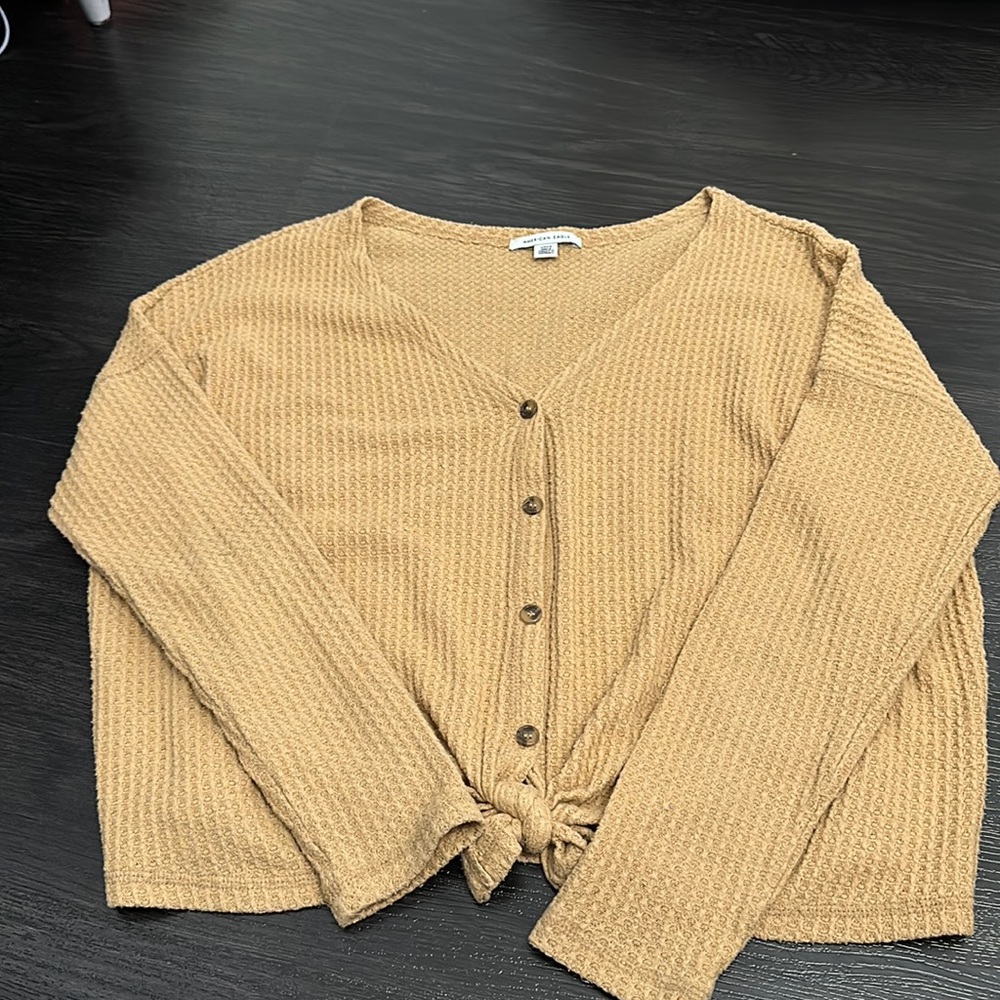 American Eagle Long Sleeve Top